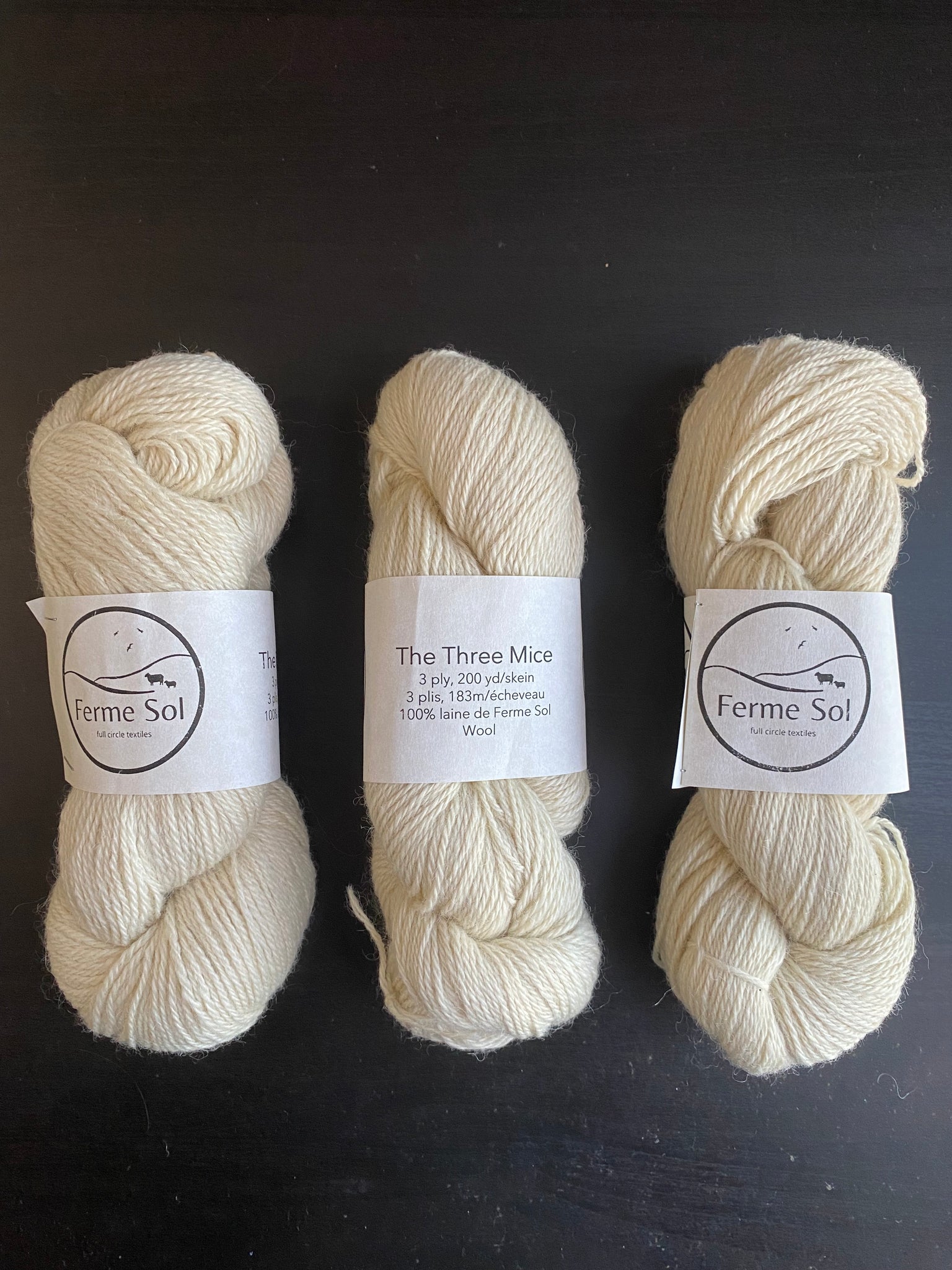 "The Three Mice" Quebec Ecological Wool Yarn